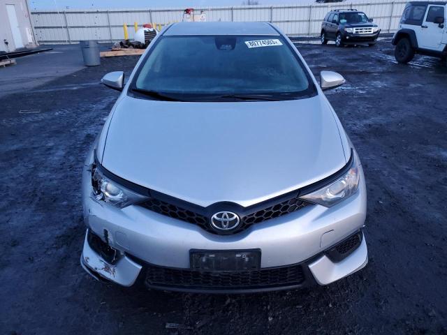 JTNKARJE0HJ532614 - 2017 TOYOTA COROLLA IM SILVER photo 5