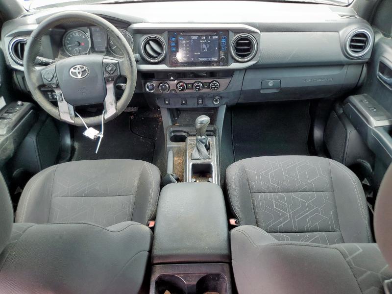 5TFCZ5AN1HX097044 - 2017 TOYOTA TACOMA DOUBLE CAB 石墨色 照片 8