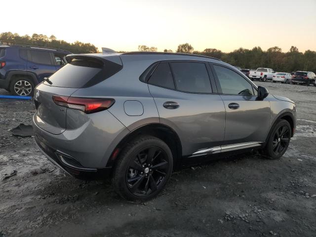 LRBFZNR43MD057650 - 2021 BUICK ENVISION ESSENCE ნაცრისფერი ფოტო 3