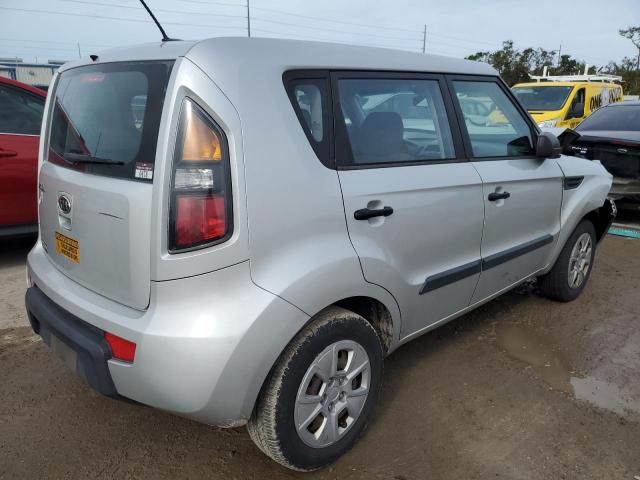 KNDJT2A17B7717715 - 2011 KIA SOUL SILVER photo 3