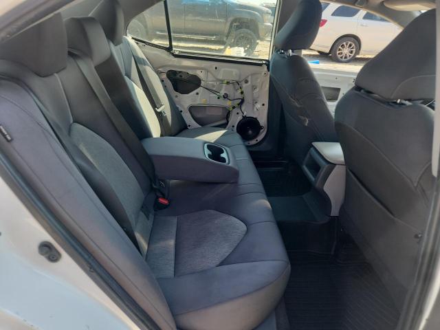 4T1C11AK9MU586093 - 2021 TOYOTA CAMRY LE WHITE photo 10