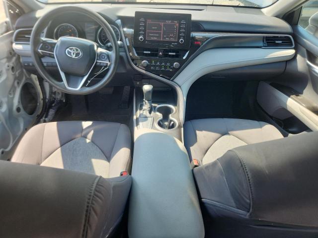 4T1C11AK9MU586093 - 2021 TOYOTA CAMRY LE WHITE photo 8