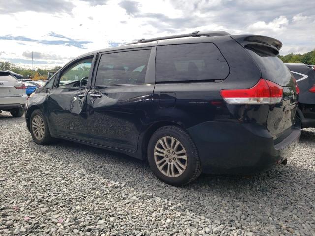 5TDYK3DC4BS171921 - 2011 TOYOTA SIENNA XLE BLACK photo 2