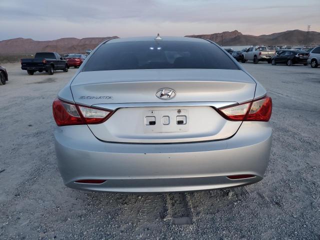 5NPEB4AC2DH566945 - 2013 HYUNDAI SONATA GLS SILVER photo 6