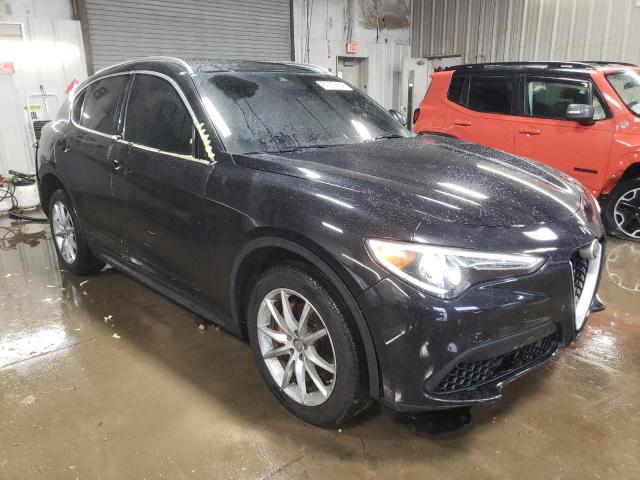 ZASFAKBN9J7B62754 - 2018 ALFA ROMEO STELVIO TI BLACK photo 4