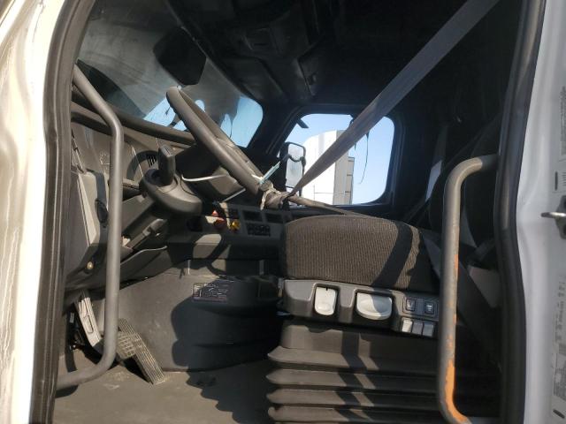 1FUJHHDV4MLMJ1173 - 2021 FREIGHTLINER CASCADIA 1 Білий фото 5