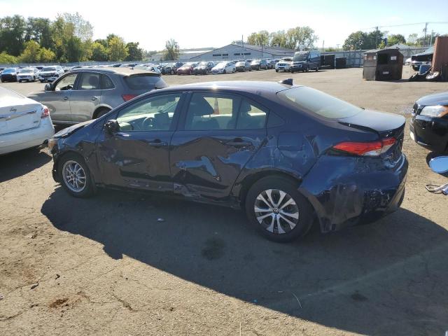 JTDEAMDE3NJ062218 - 2022 TOYOTA COROLLA LE BLUE photo 2