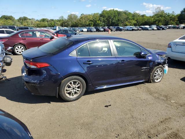 JTDEAMDE3NJ062218 - 2022 TOYOTA COROLLA LE BLUE photo 3