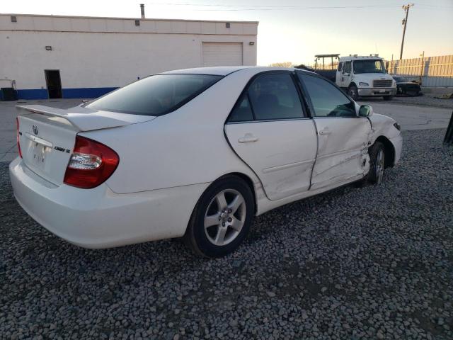 4T1BE32K13U227460 - 2003 TOYOTA CAMRY LE WHITE photo 3