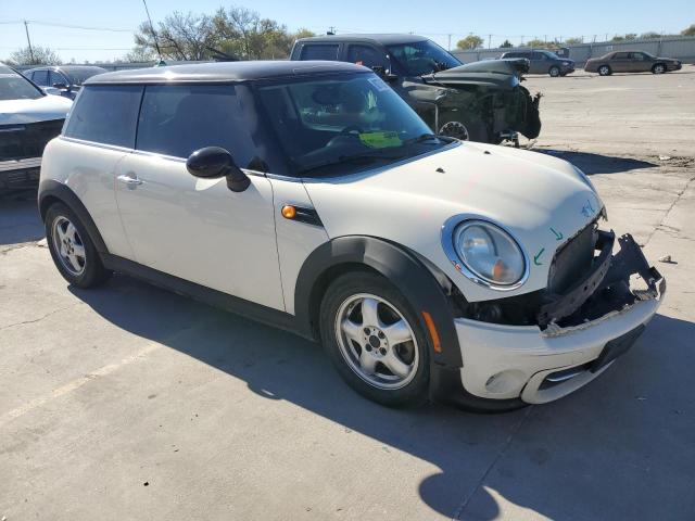 WMWSU3C55BT182511 - 2011 MINI COOPER CREAM photo 4