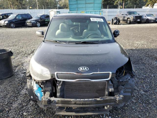 KNDJN2A23G7320562 - 2016 KIA SOUL BLACK photo 5