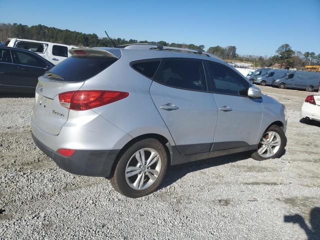 KM8JU3ACXDU593783 - 2013 HYUNDAI TUCSON GLS SILVER photo 3