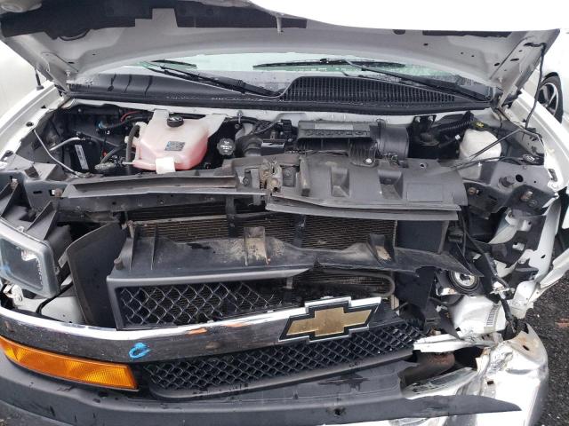 1GCWGAFG4K1243372 - 2019 CHEVROLET EXPRESS G2 WHITE photo 12