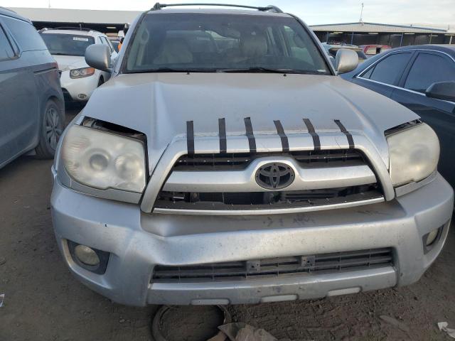 JTEBT17R468030473 - 2006 TOYOTA 4RUNNER LIMITED SILVER photo 5