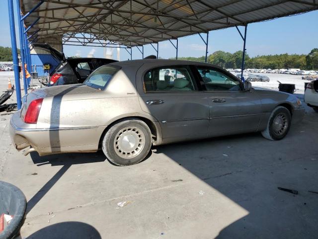 1LNHM81W91Y710411 - 2001 LINCOLN TOWN CAR EXECUTIVE SILVER photo 3