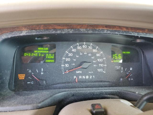 1LNHM81W91Y710411 - 2001 LINCOLN TOWN CAR EXECUTIVE SILVER photo 9