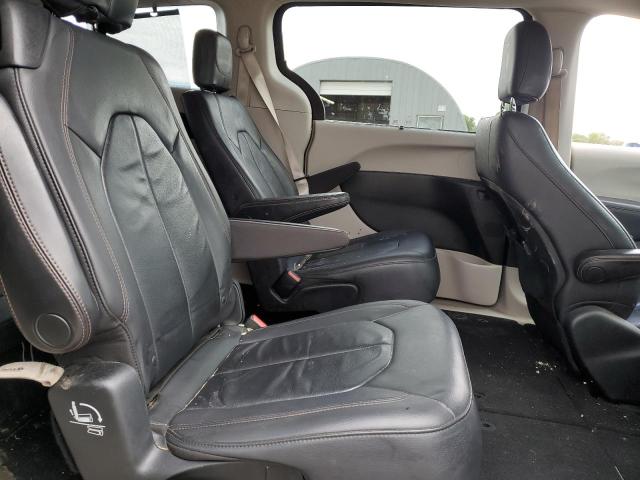 2C4RC1BG0HR794725 - 2017 CHRYSLER PACIFICA TOURING L BLACK photo 11