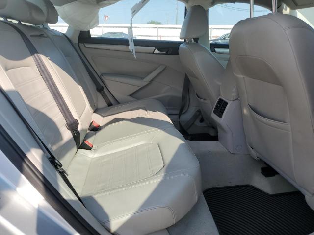 1VWBS7A34FC004741 - 2015 VOLKSWAGEN PASSAT SE SILVER photo 10
