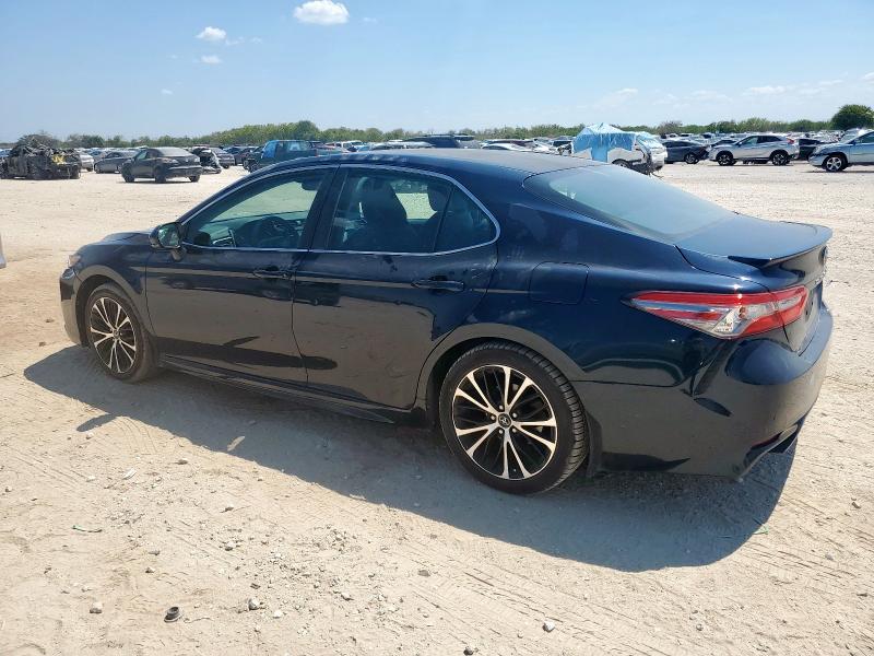 4T1B11HK1JU646672 - 2018 TOYOTA CAMRY L BLUE photo 2