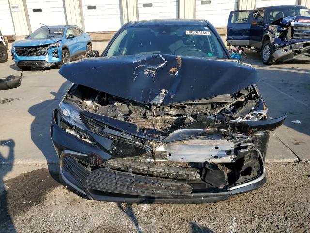 4T1C11AK5MU459681 - 2021 TOYOTA CAMRY LE BLACK photo 5