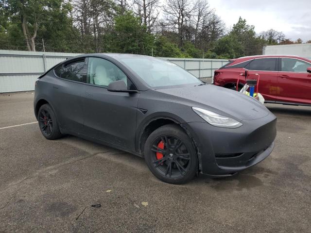 7SAYGDEE8NF417629 - 2022 TESLA MODEL Y 黑色 照片 4