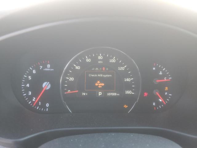 5XYPHDA56HG308966 - 2017 KIA SORENTO EX WHITE photo 9