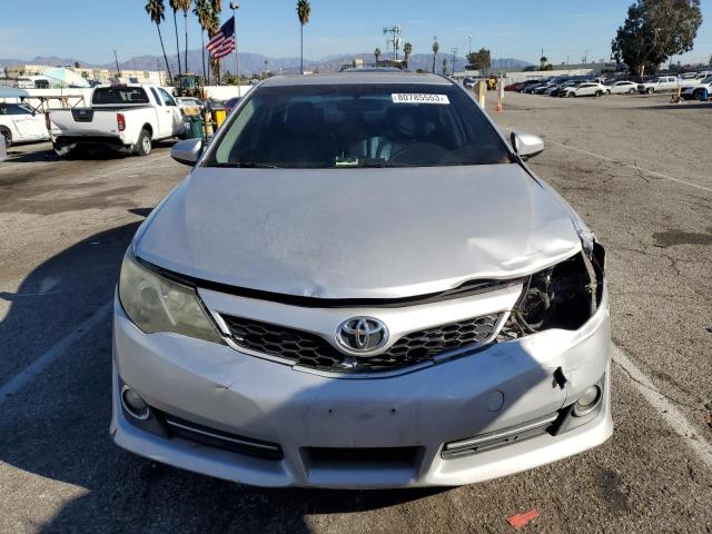 4T1BF1FK2CU136399 - 2012 TOYOTA CAMRY BASE Արծաթագույն լուսանկար 5