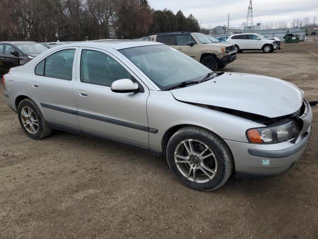 YV1RS61RX22192417 - 2002 VOLVO S60 SILVER photo 4