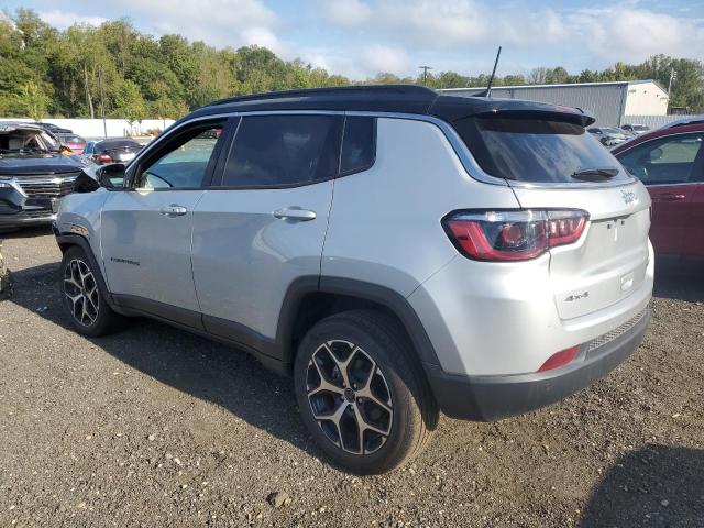 3C4NJDCN2ST613812 - 2025 JEEP COMPASS LIMITED 银色 照片 2