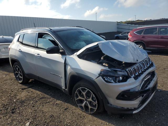 3C4NJDCN2ST613812 - 2025 JEEP COMPASS LIMITED 银色 照片 4