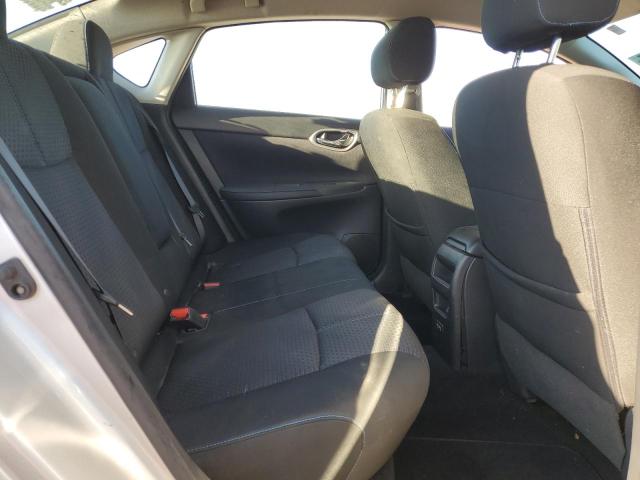 3N1AB7AP4JY216009 - 2018 NISSAN SENTRA S SILVER photo 10