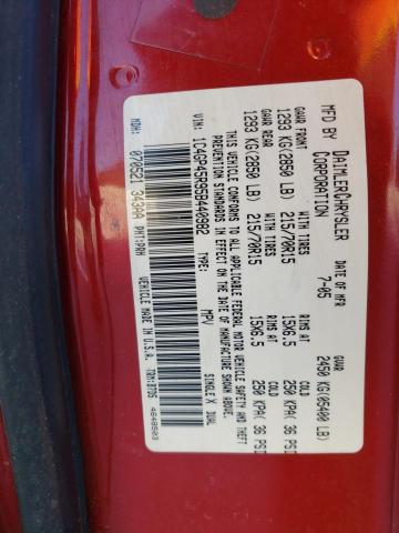 1C4GP45R95B440982 - 2005 CHRYSLER TOWN & COU წითელი ფოტო 14