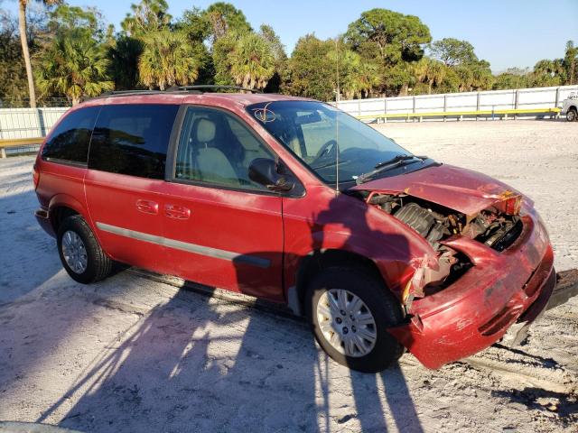 1C4GP45R95B440982 - 2005 CHRYSLER TOWN & COU წითელი ფოტო 4