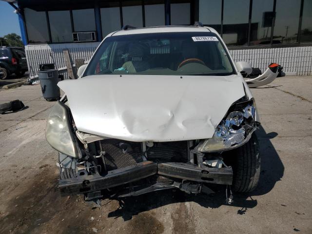 5TDZK22C59S230812 - 2009 TOYOTA SIENNA XLE WHITE photo 5