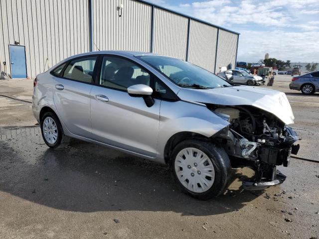 3FADP4AJ4FM219454 - 2015 FORD FIESTA S SILVER photo 4