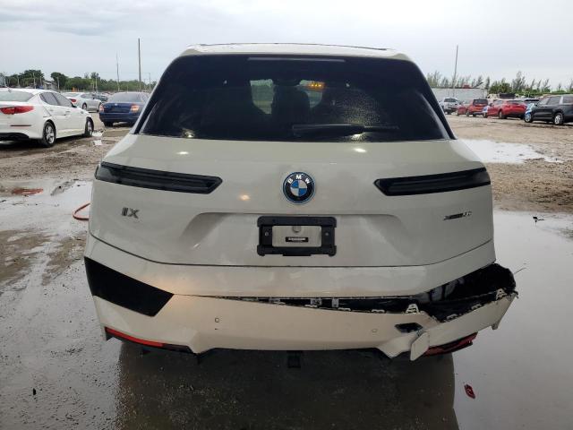 WB523CF04RCN04826 - 2024 BMW IX XDRIVE50 WHITE photo 6