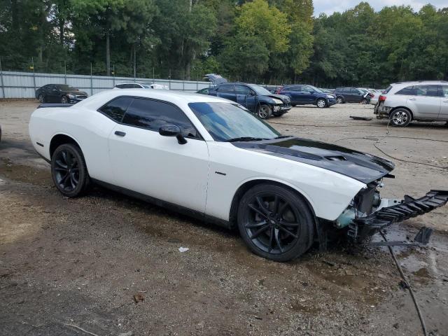 2C3CDZBT2HH604447 - 2017 DODGE CHALLENGER R/T WHITE photo 4