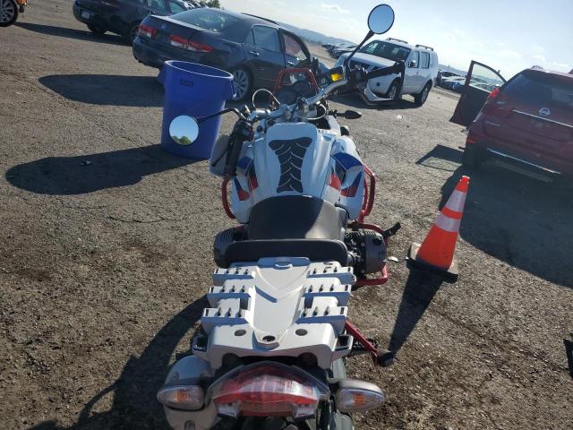 WB1046004CZX53180 - 2012 BMW R1200 GS WHITE photo 6