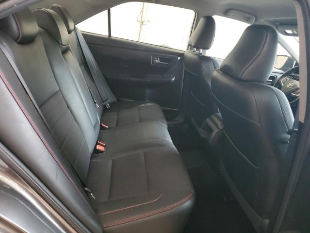 4T1BF1FKXGU597324 - 2016 TOYOTA CAMRY LE GRAY photo 10