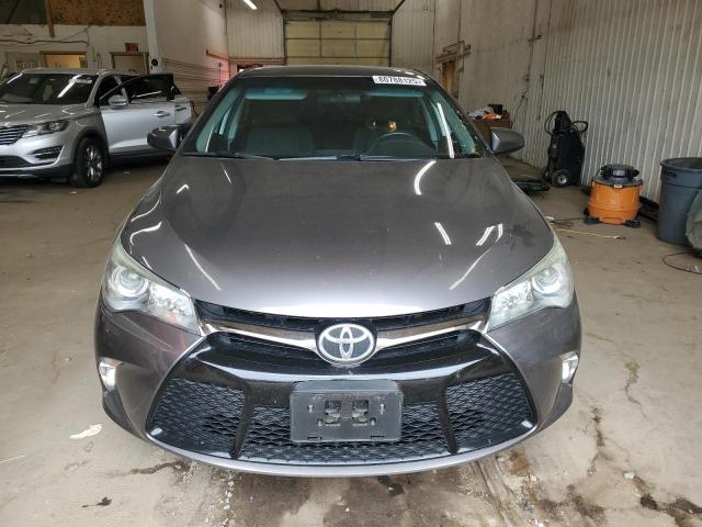 4T1BF1FKXGU597324 - 2016 TOYOTA CAMRY LE GRAY photo 5