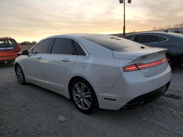 3LN6L2GK5DR820435 - 2013 LINCOLN MKZ WHITE photo 2