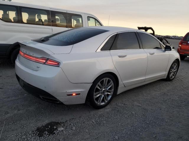 3LN6L2GK5DR820435 - 2013 LINCOLN MKZ WHITE photo 3