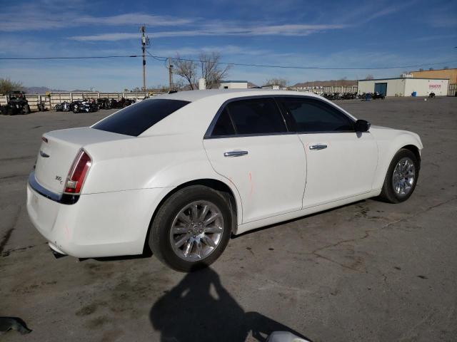 2C3CCAET4CH144488 - 2012 CHRYSLER 300C WHITE photo 3