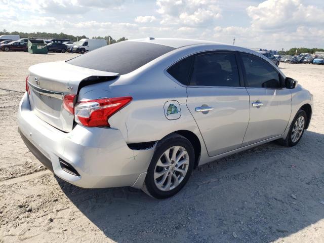 3N1AB7AP0JL618977 - 2018 NISSAN SENTRA S 银色 照片 3