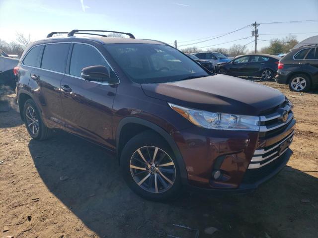 5TDJZRFH7HS431259 - 2017 TOYOTA HIGHLANDER SE BURGUNDY photo 4