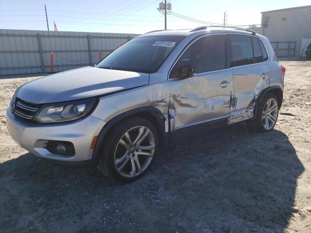 2013 VOLKSWAGEN TIGUAN S, 