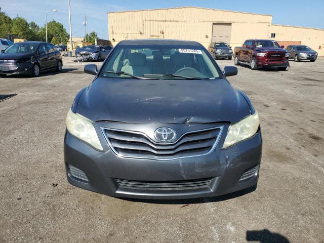 4T1BF3EK0BU194264 - 2011 TOYOTA CAMRY BASE GRAY photo 5