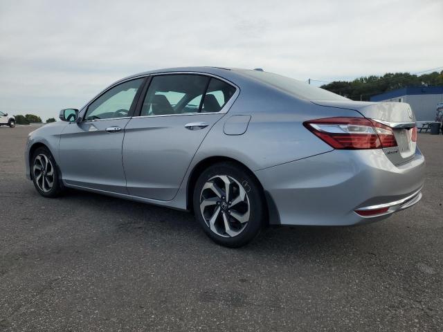 1HGCR2F79HA045898 - 2017 HONDA ACCORD EX GRAY photo 2