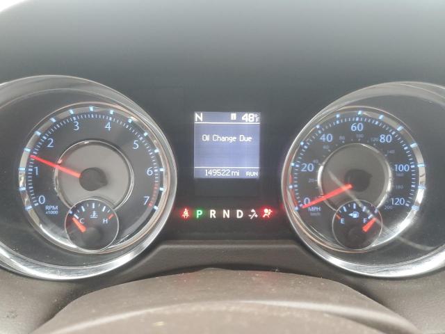 2A4RR8DG6BR659187 - 2011 CHRYSLER TOWN & COU TOURING L WHITE photo 9