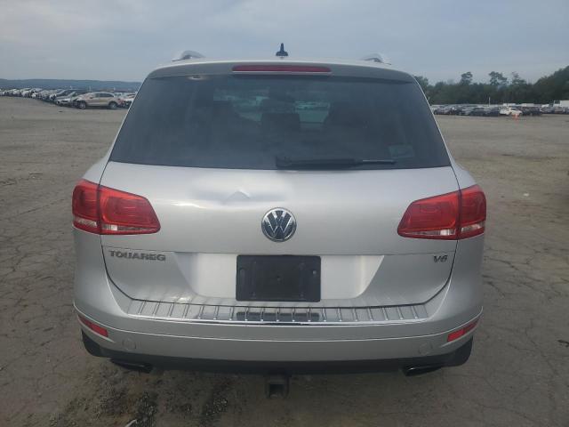 WVGEF9BP2CD008709 - 2012 VOLKSWAGEN TOUAREG V6 GRAY photo 6